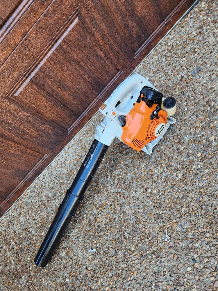 *** STIHL GAS LEAF BLOWER ***