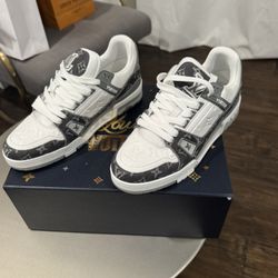 Louis Vuitton Trainers New/Unworn 