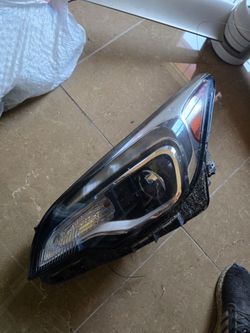 2016-2018 Buick Envision Headlight Oem