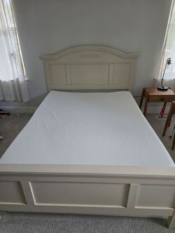 Memory Foam Queen Size Mattress