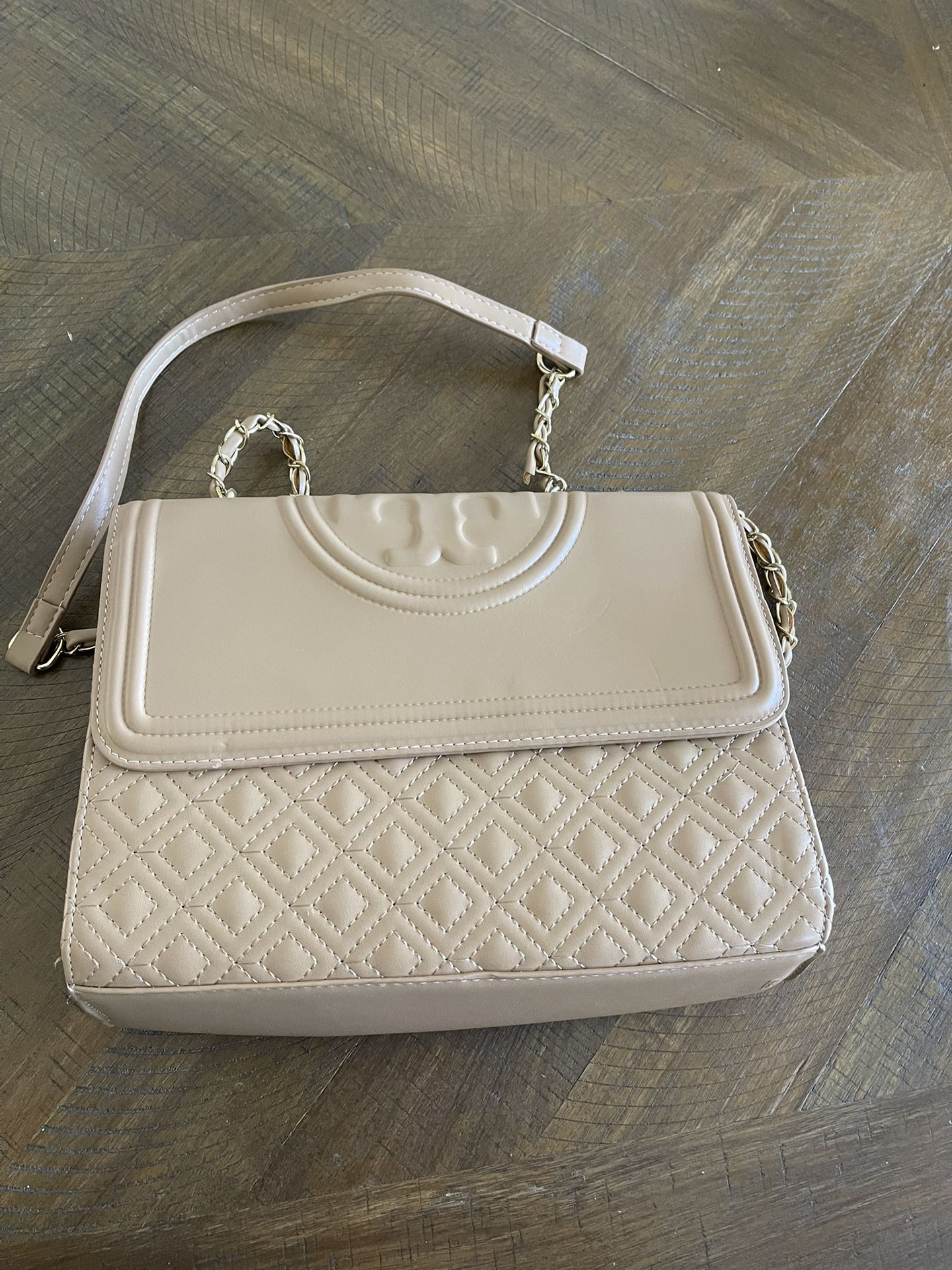Purses and wallets