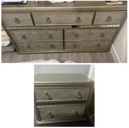 Coaster Furniture Bling Game 7-Drawer Dresser and nightstands with Stacked Bun Feet Metallic Platinum