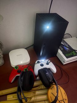 Xbox series X Red, White controller, Mic