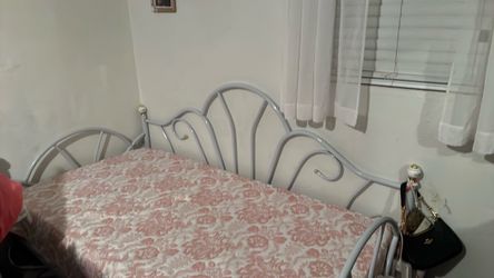 Twin Bed