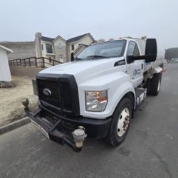 2019 Ford F-750 2,000 Gallon Water Truck