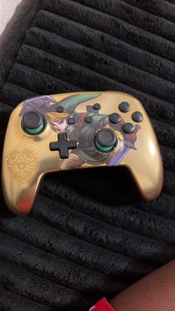 PowerA The Legend of Zelda Wireless Controller Gold Green Black Nintendo Switch