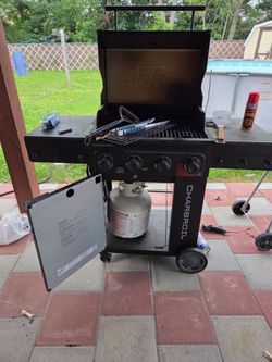 Gas grill 2 propane tank