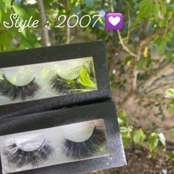 False Eyelashes 