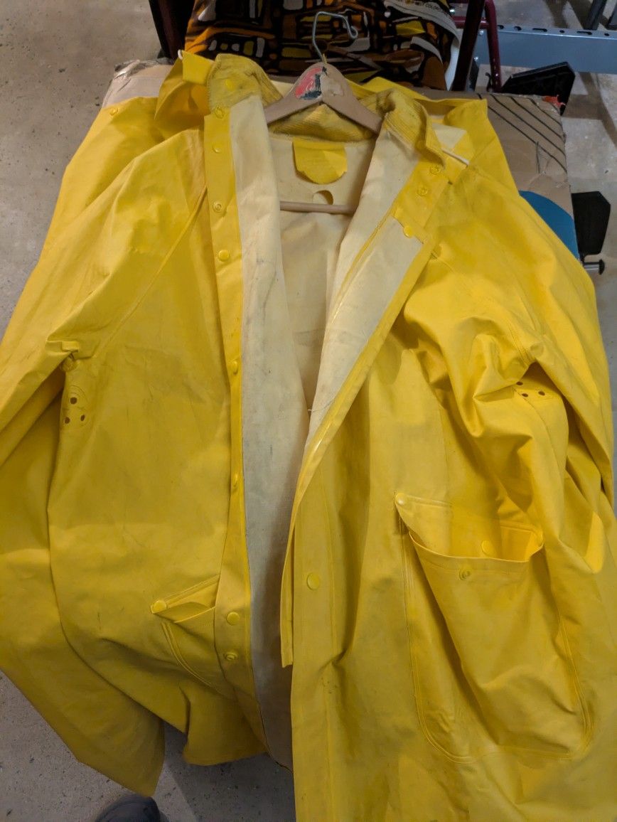 2 Full Outdoor Work Raincoats + 1 Insulated Fleece