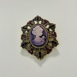 Antique Cameo Brooch