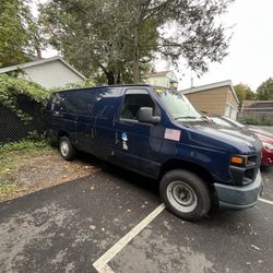 2013 Ford E-Series E-150 Van