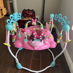 Minnie Mouse Bouncer 