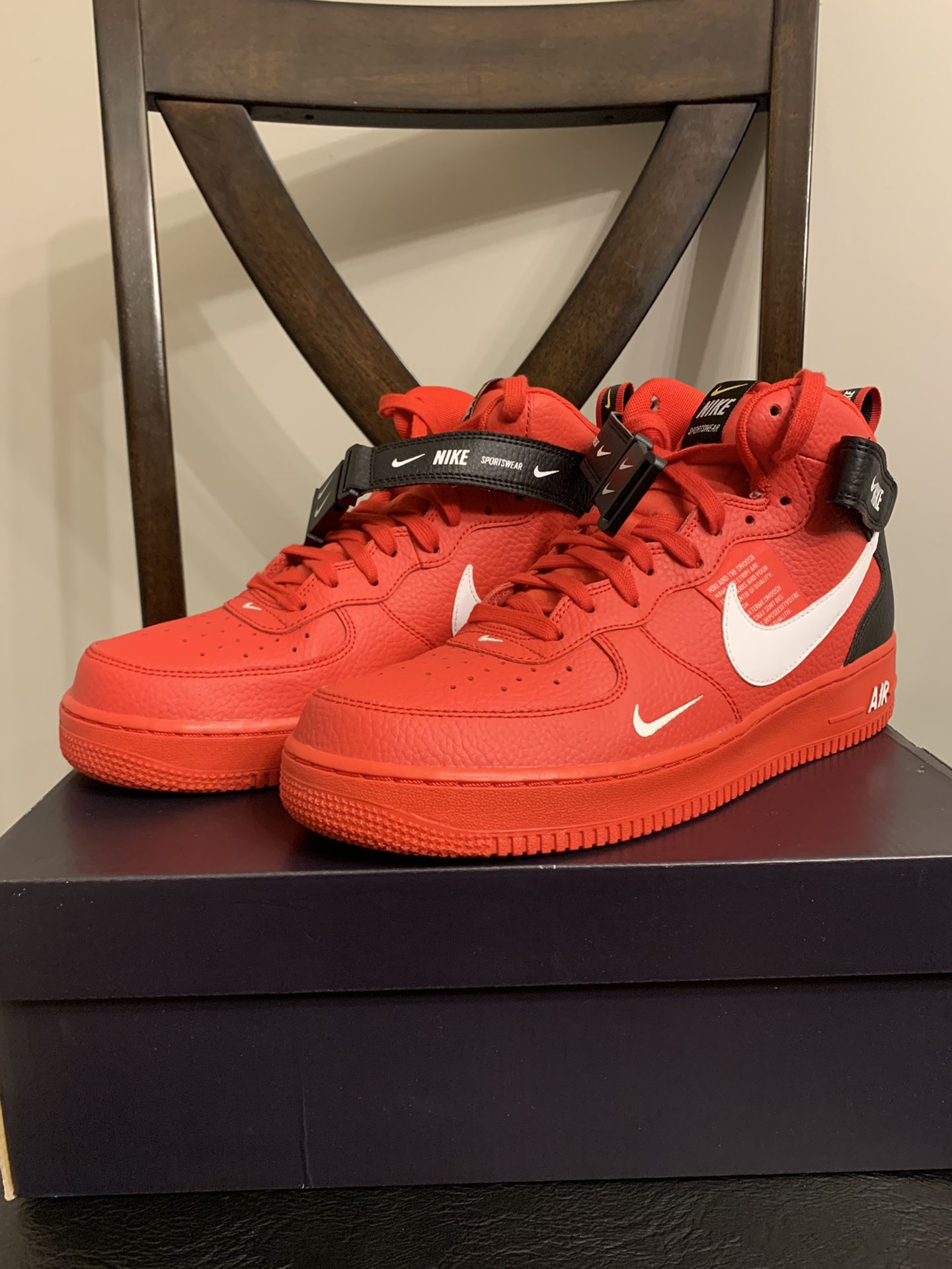 Mid Utility Red And Black Air Force Mid Lv8 Shoe Air Force One Low 