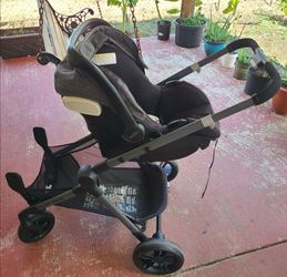 Pivot Xpand Stroller with Evenflo LiteMax Infant Car Seat comes with base