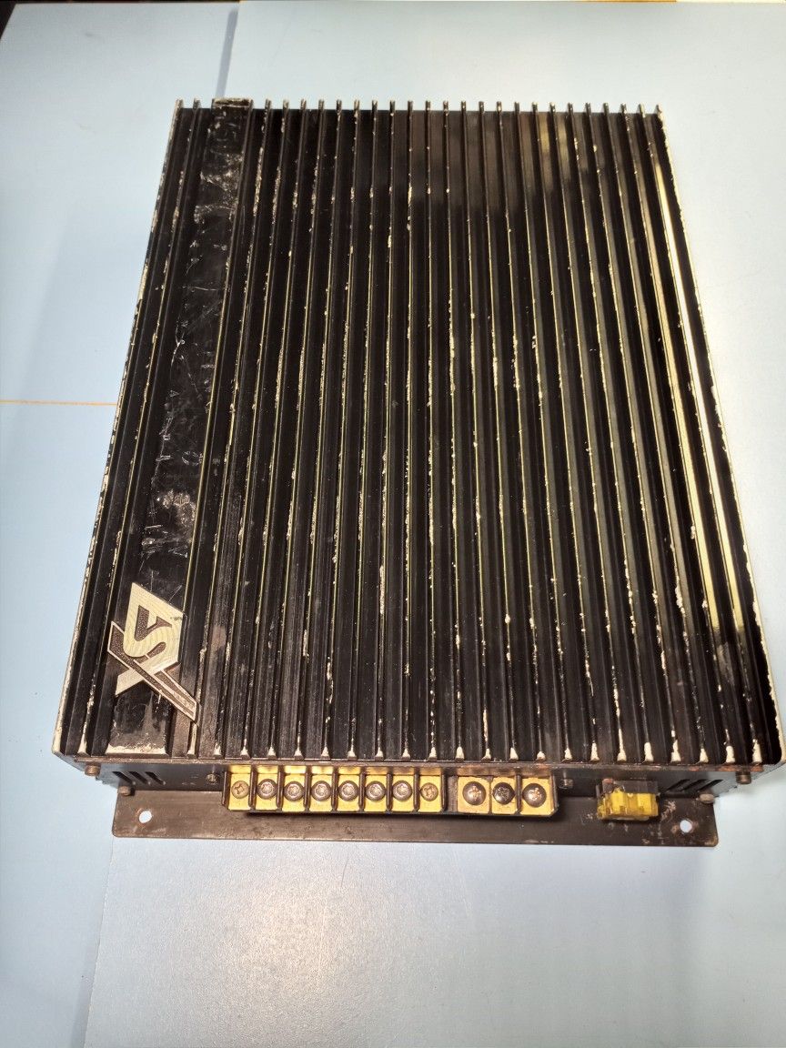 Amplifier ESX V504