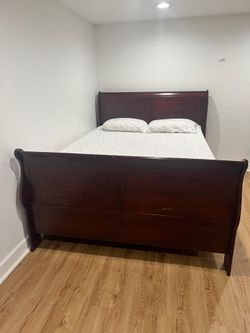 Queen size bed frame