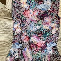 Brand New Butterfly Scrub top Size Small 