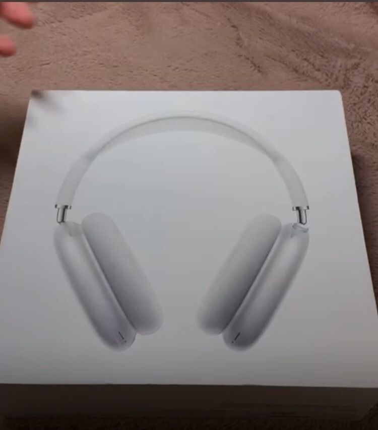 AirPod Pro Max