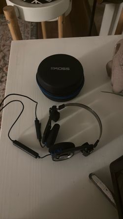Bluetooth headphones