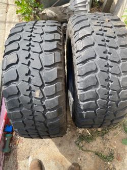 Pair of tires