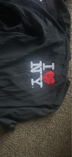 Sweatshirt and hoodie