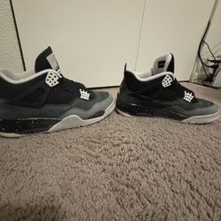 Jordan 4’s FEAR 2024 - Men’s Size 9.5