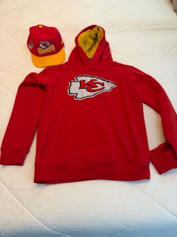 Boys Youth Kansas Chiefs hat and hoodie  Hoodie size youth medium  Hat youth SnapBack