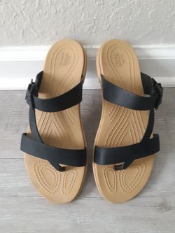 Crocs Sandals, Like New, Size 7