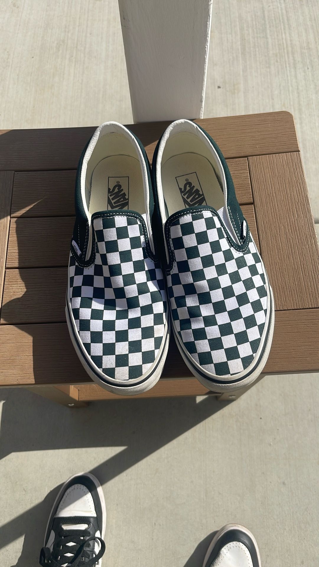 Men's 10 Women's 11 Vans Slip Ons