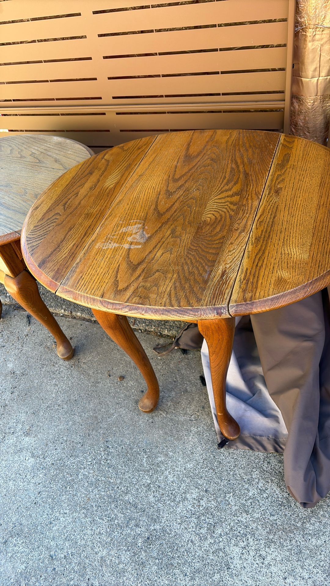 Free 2 End Tables One Folds