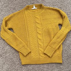 Time And Tru Cable Knit Sweater