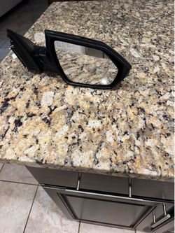 Hyundai Elantra mirror