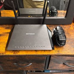 NETGEAR NIGHTHAWK  ROUTER!