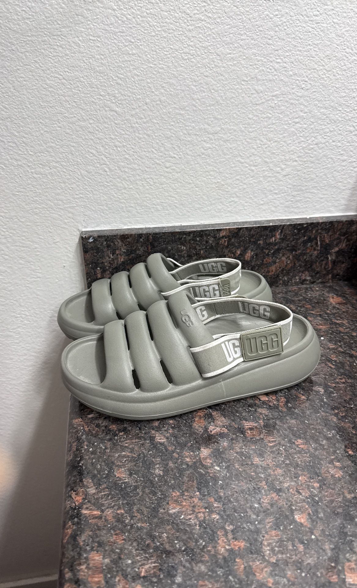 Ugg Slides 