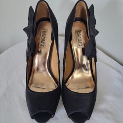 Badgley Mischka Satin Black Tie Peep Toe Stiletto Heels Size 10