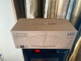10 pack br30 indoor flood LeD Bulbs CRi 80 dimmable 685 lumens