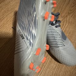 Panthon Soccer Cleats