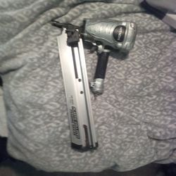 Hitachi NR90AE (S1) 3-1/2" Plastic Collated Framing Nailer