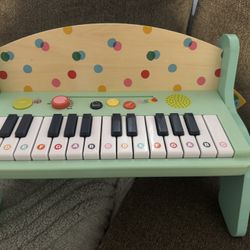 Giggle scape baby piano 