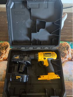 DeWalt drill and 2 batteries