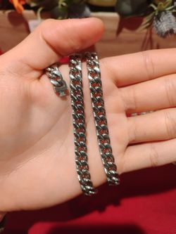 High Quality Stainless Steel Cuban Link Chain