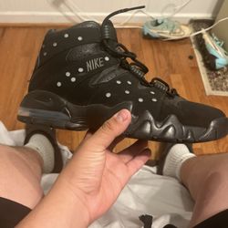 barkleys all black