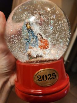 Nativity Snow Globe