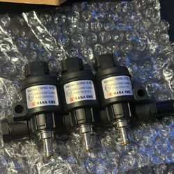 New 3cylinder side fuel rail H2002 