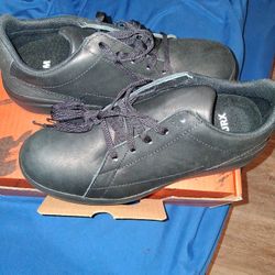 Red Wing Hard Toe Shoes 60$ Worth 130 Brand New