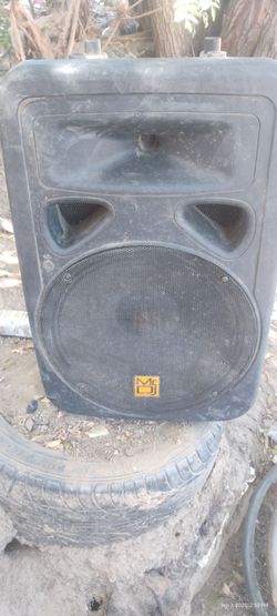 https://offerup.com/redirect/?o=TXIuZGo= portable pa speaker