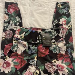 Nike Size Small Workout Pants 