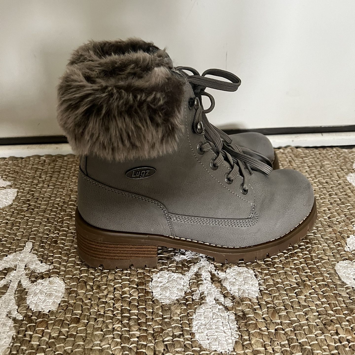 Gray Lugz Boots With Fur