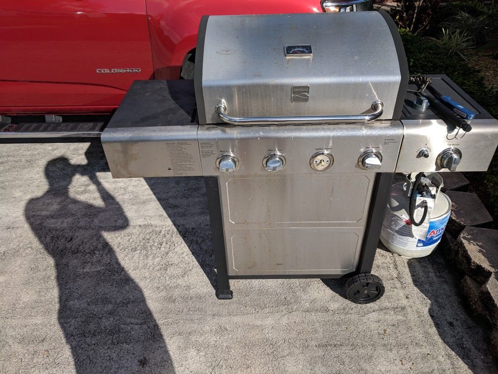 Kenmore Propane BBQ grill