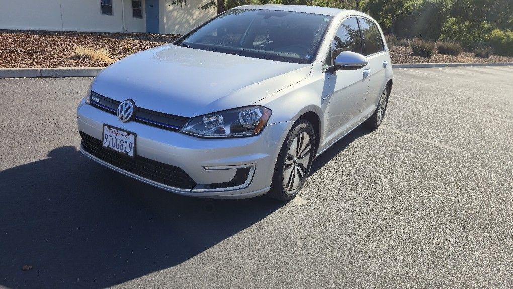 2016 Volkswagen e-Golf